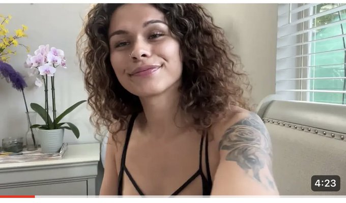 I made a YouTube ??https://t.co/nVDVijPsmP https://t.co/6CPHGWdDcQ