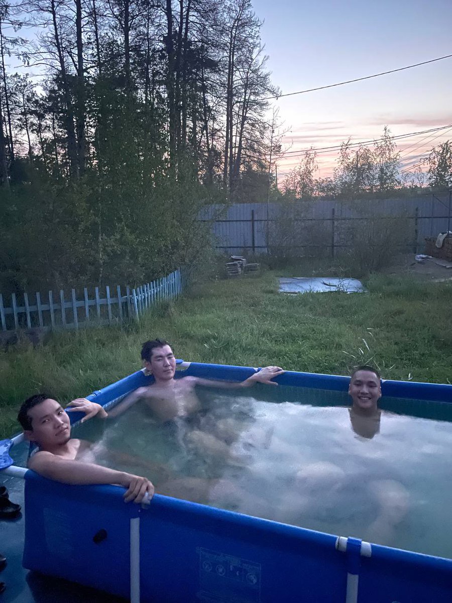 asqwez's tweet photo. Кайфарики🙂‍↔️ https://t.co/ym0WIS7SzC
