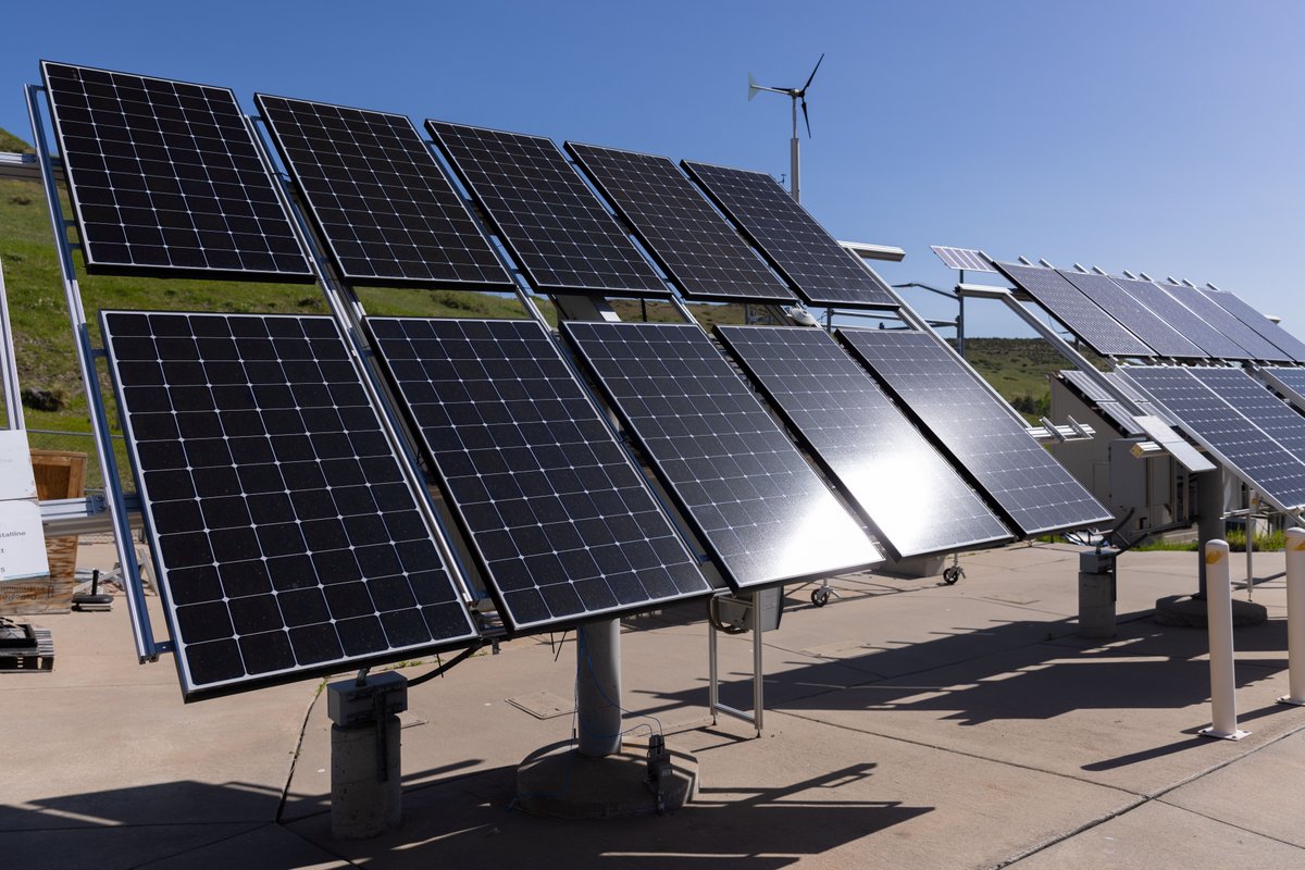 NatLabRockies's tweet photo. ☀️Global #Solar PV shipments doubled from 2022 to 2023!

Find out which solar technology was the most-shipped last year and where the solar industry could be heading in the Spring 2024 Solar Industry Update ➡️ https://t.co/bOdHzQ3Ecs https://t.co/dGuMghChcq