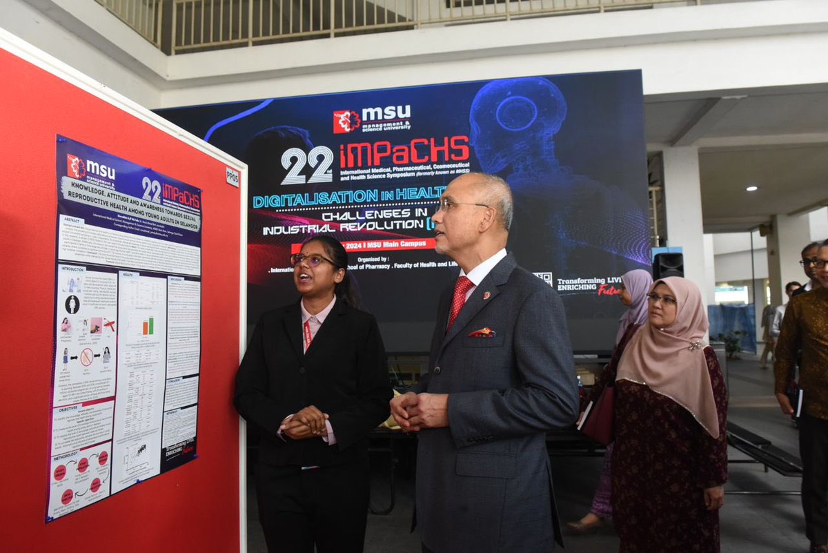 MohdShukriYajid's tweet photo. Officiated the 22nd International Medical, Pharmaceutical, Cosmeceutical and Health Science Symposium #iMPaCHS22, jointly organised by @MSUIMS @MSUmalaysia_SPH and @MSUmalaysiaFHLS. The theme of Digitalisation in Healthcare takes cross-discipline approaches beyond the ordinary. https://t.co/d0tNeEyX6Q