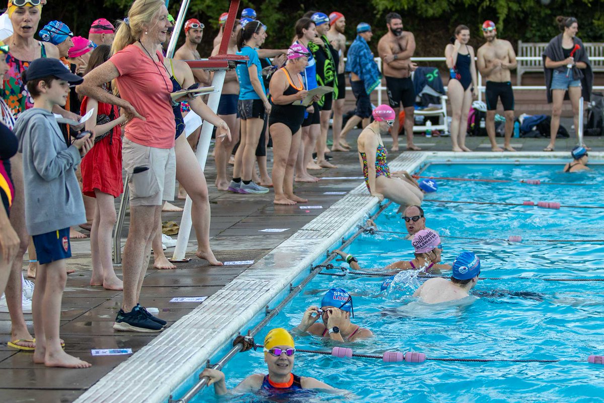 brockwellswim's tweet photo. Another  fantastic evening of racing at the Brockwell Summer Club Relays with  Brockwell Swimmers, Clapham Chasers, Crystal Palace Tri, Serpentine Tri,  SLSC, Spencer Swim Club, Tiger Sharks, Tri London and Windrush Tri. See  you all again in the Spring. 😀 https://t.co/a9VCeANLy9