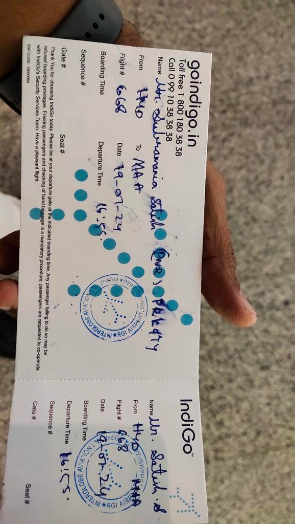 findsats's tweet photo. Manual boarding pass after more than two decades, thanks to the global outage of CS. Appreciate your efforts #Indigo https://t.co/StnSWUZ0ZP