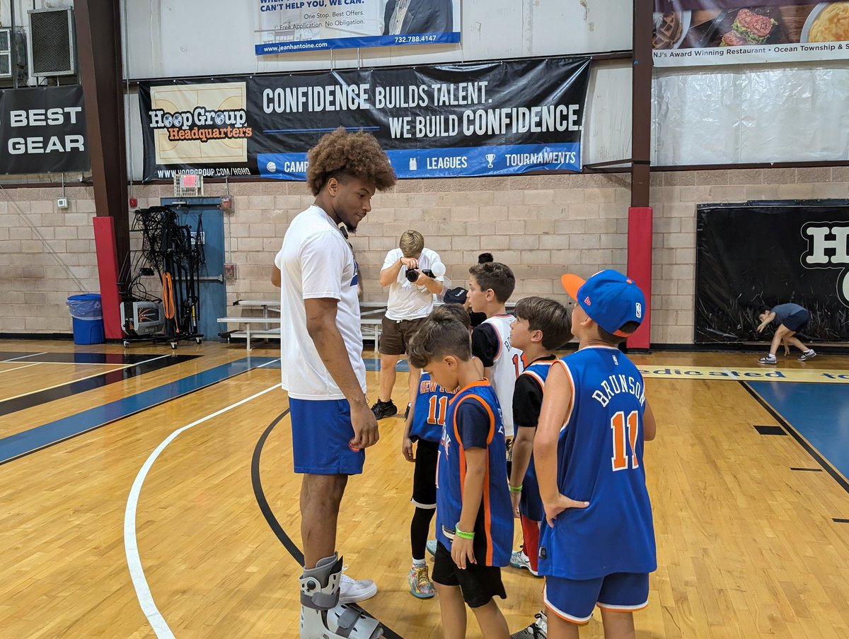 NRMedia50's tweet photo. Great Event/Basketball Clinic With Our Guy And New York Knicks Guard @deucemcb11 Live At Hoop Group In Neptune New Jersey @TheHoopGroup @monmouthcards @gigi_speer @MattChiric0 @AmyTrask @TheDnRCompany🏀🔥🔥🔥🚀🚀🚀 #NRMedia #DeuceMcBride #MonmouthCards #ProAthletesDirect https://t.co/IBRXzIAdmR