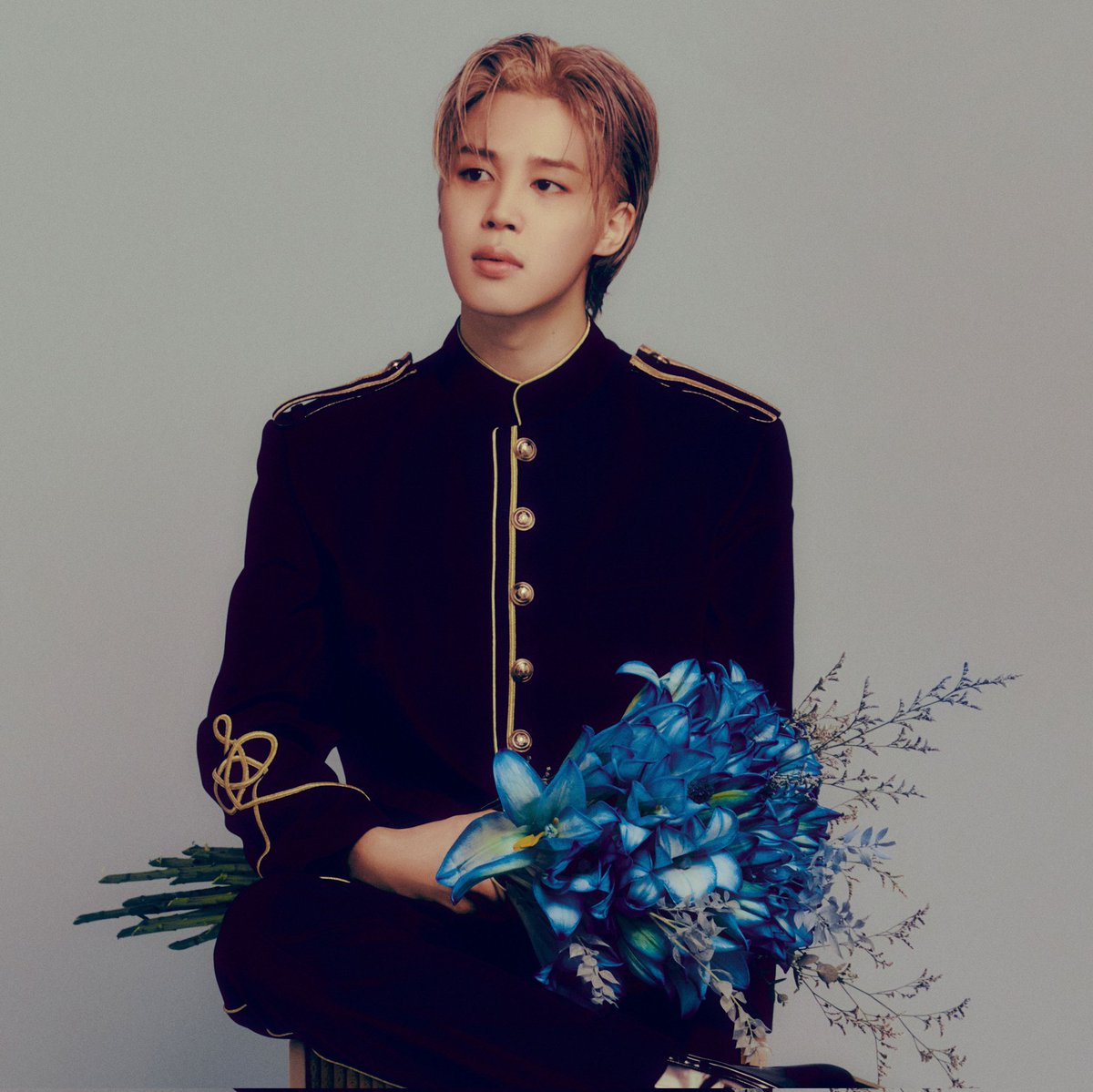 guinhouniverses's tweet photo. “MUSE” do #JIMIN (728K e ainda contando) agora quebra o recorde de MAIOR venda do PRIMEIRO DIA para um solista coreano/K-Pop no Hanteo em 2024!

PARK JIMIN O MAIOR!!

CONGRATULATIONS JIMIN
#Jimin_MUSE #Jimin_Who https://t.co/ZDAT2cNIut