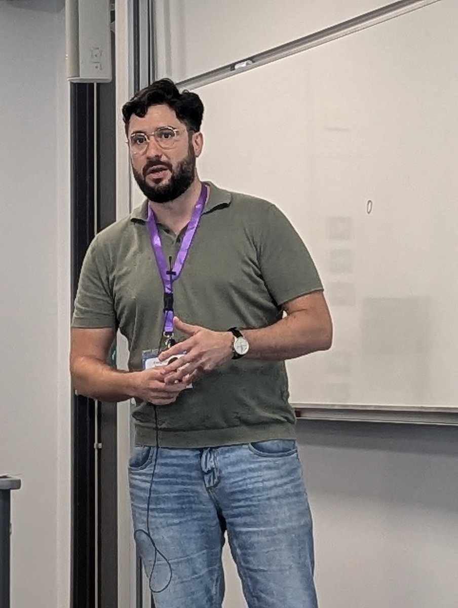 BmvaCvss's tweet photo. Dr Oscar Mendez @OscarMendezM delivered a talk on "Deep Learning for Computer Vision and Robotics" in the 27th BMVA Computer Vision Summer School in Durham University. https://t.co/QcRGm5Gceg
