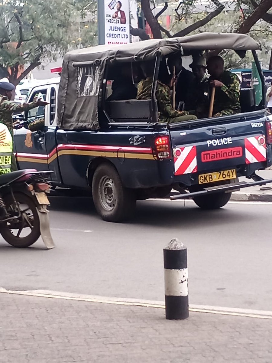 Ben_Jah_min_'s tweet photo. Under Article 37
We demands for release of PSC interns who have been arrested for peaceful demonstration this afternoon 19/07/2024 for demanding to be confirmed on PNP terms because they are dumped after trained by @PSCKenya 
@C_NyaKundiH 
@Kimuzi_ 
@OkiyaOmtatah 
@LawSocietyofKe https://t.co/JTDTAD5F8v