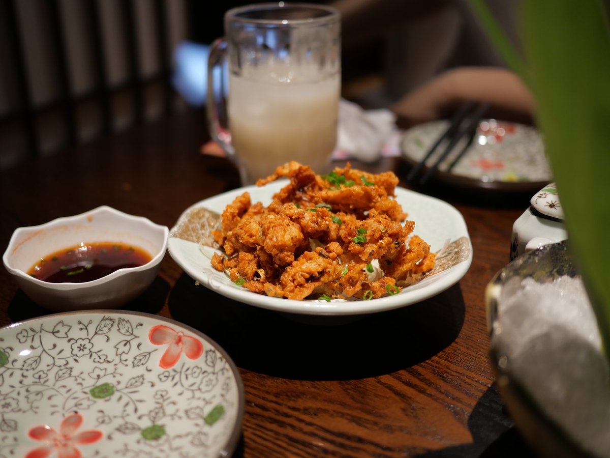 SundayNeko's tweet photo. 久々日本料理屋に来た～ https://t.co/g9IbxAslO5