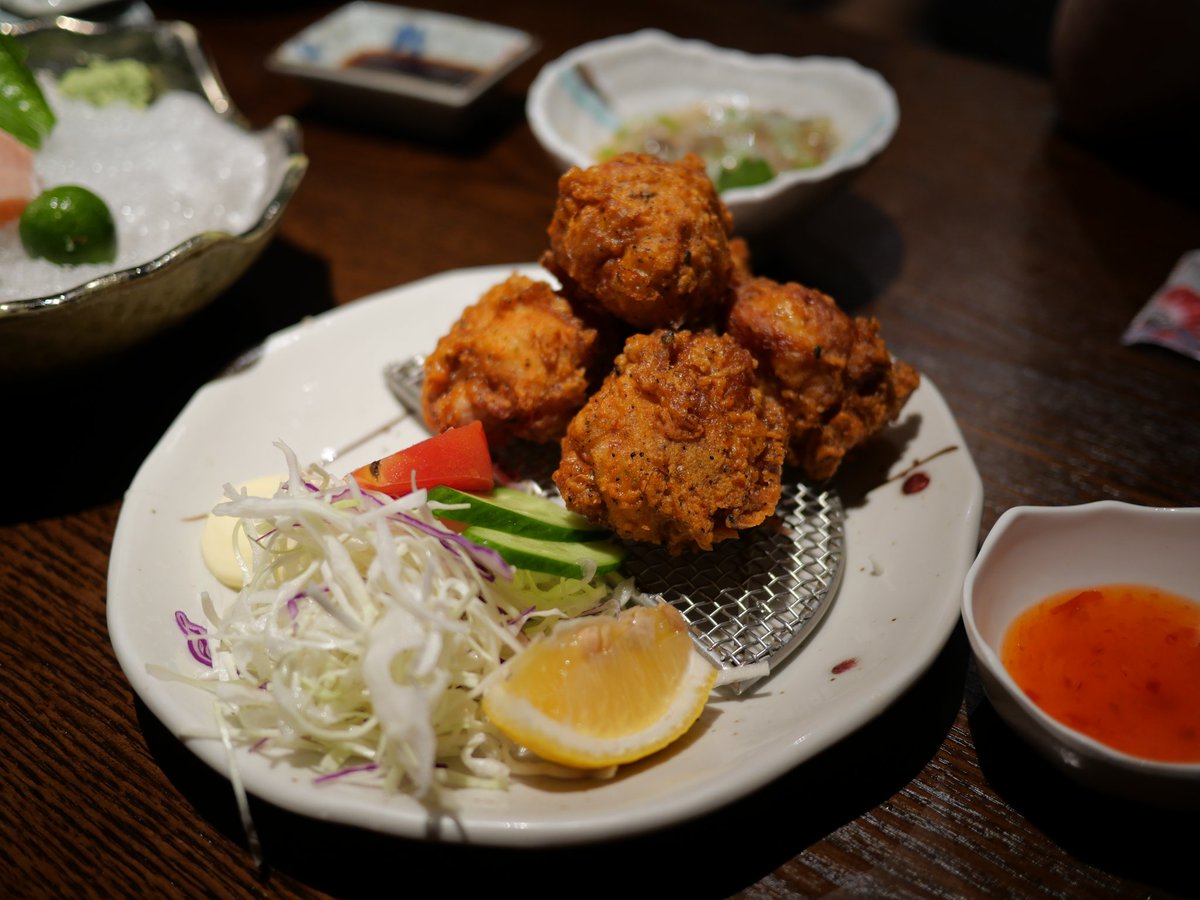 SundayNeko's tweet photo. 久々日本料理屋に来た～ https://t.co/g9IbxAslO5