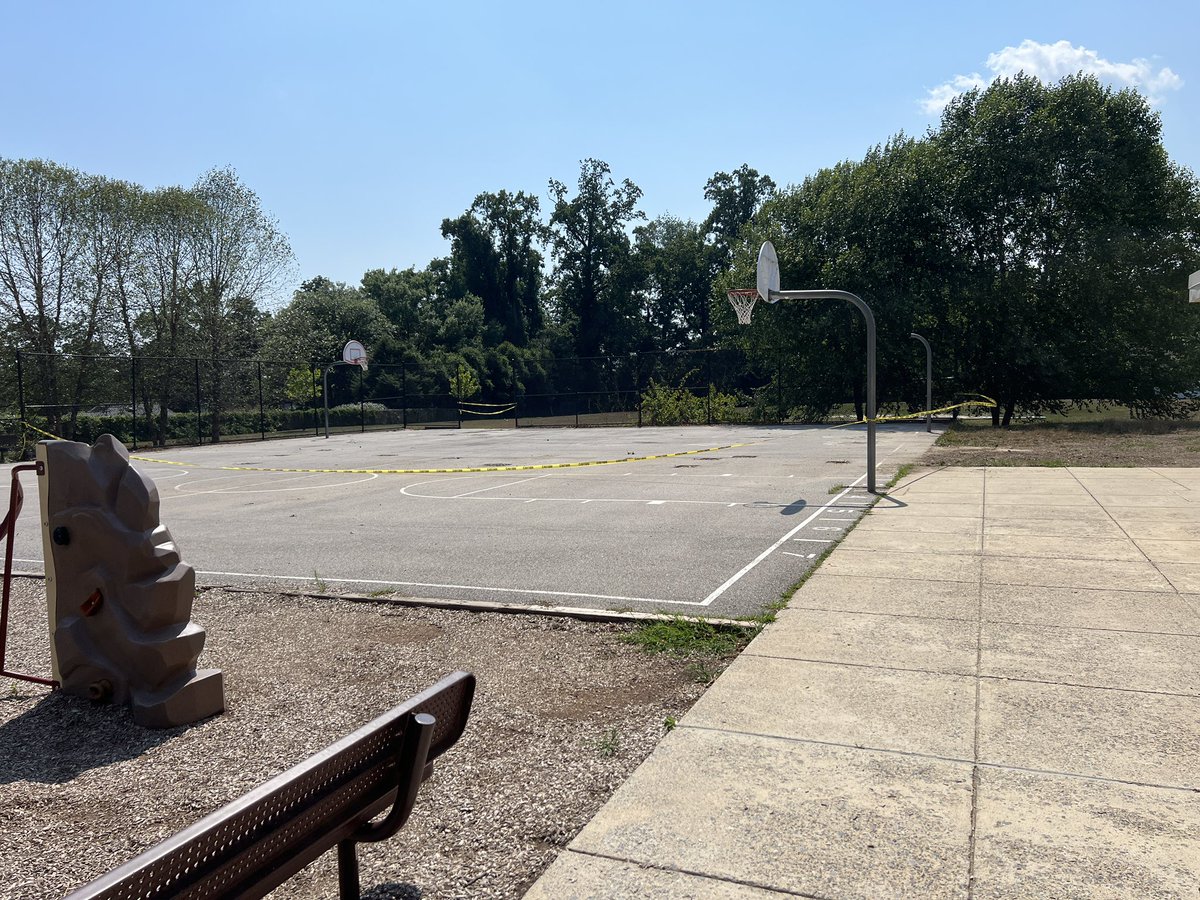 LNCarrillo3's tweet photo. Our Building Services team has been hard at work preparing for our Tigers! 🐯#RCFTeamWork @RCFTigreTweets https://t.co/FQALFAIp3Z