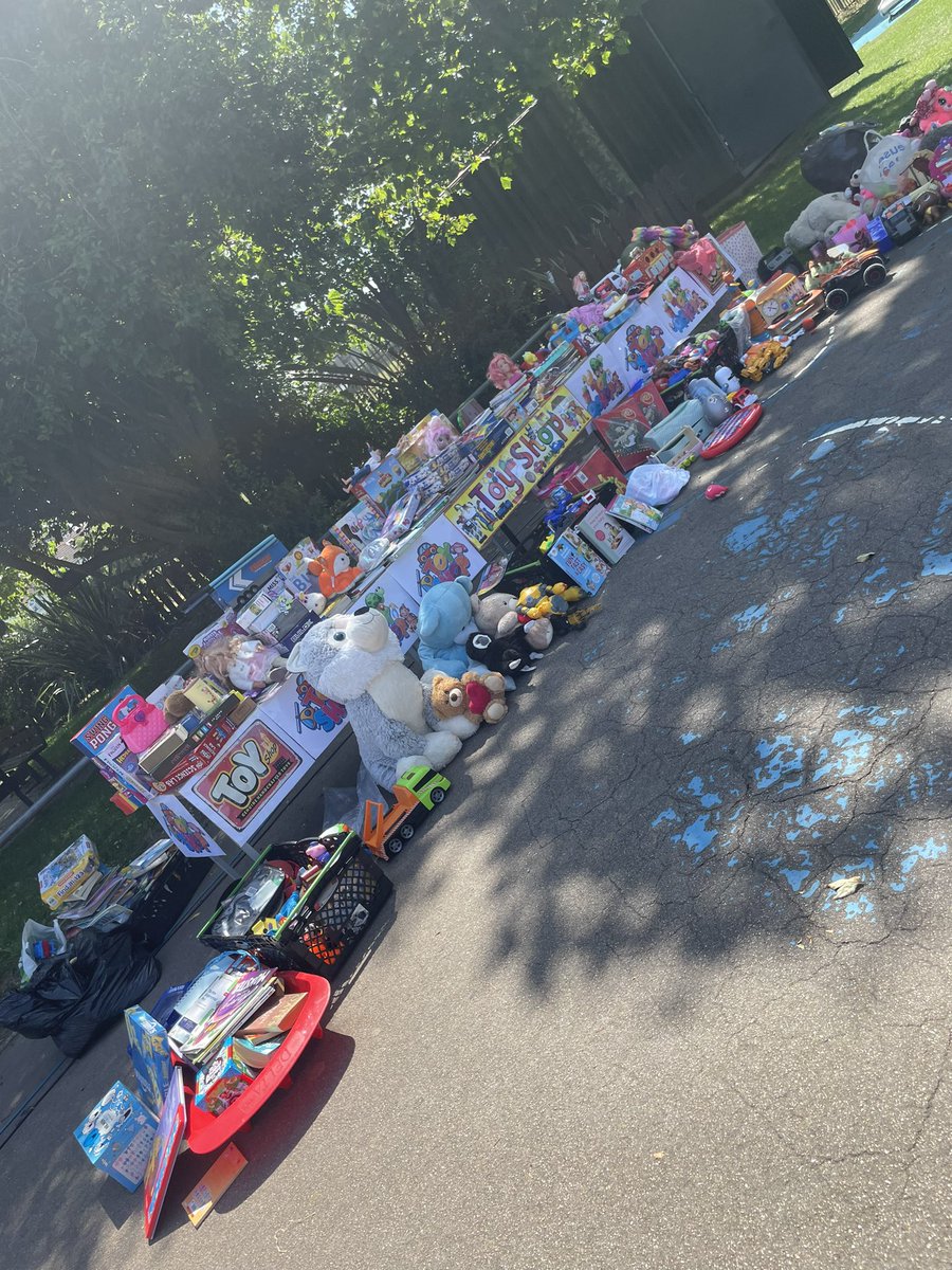 AgerKelly's tweet photo. We are ready for the Summer Fayre at 1.30pm today. Please come along to support us @TVInfants @TVIOffice @RofiyaTVI 
Everything £1 or 50p - prizes galore https://t.co/s3r9oJj3yO