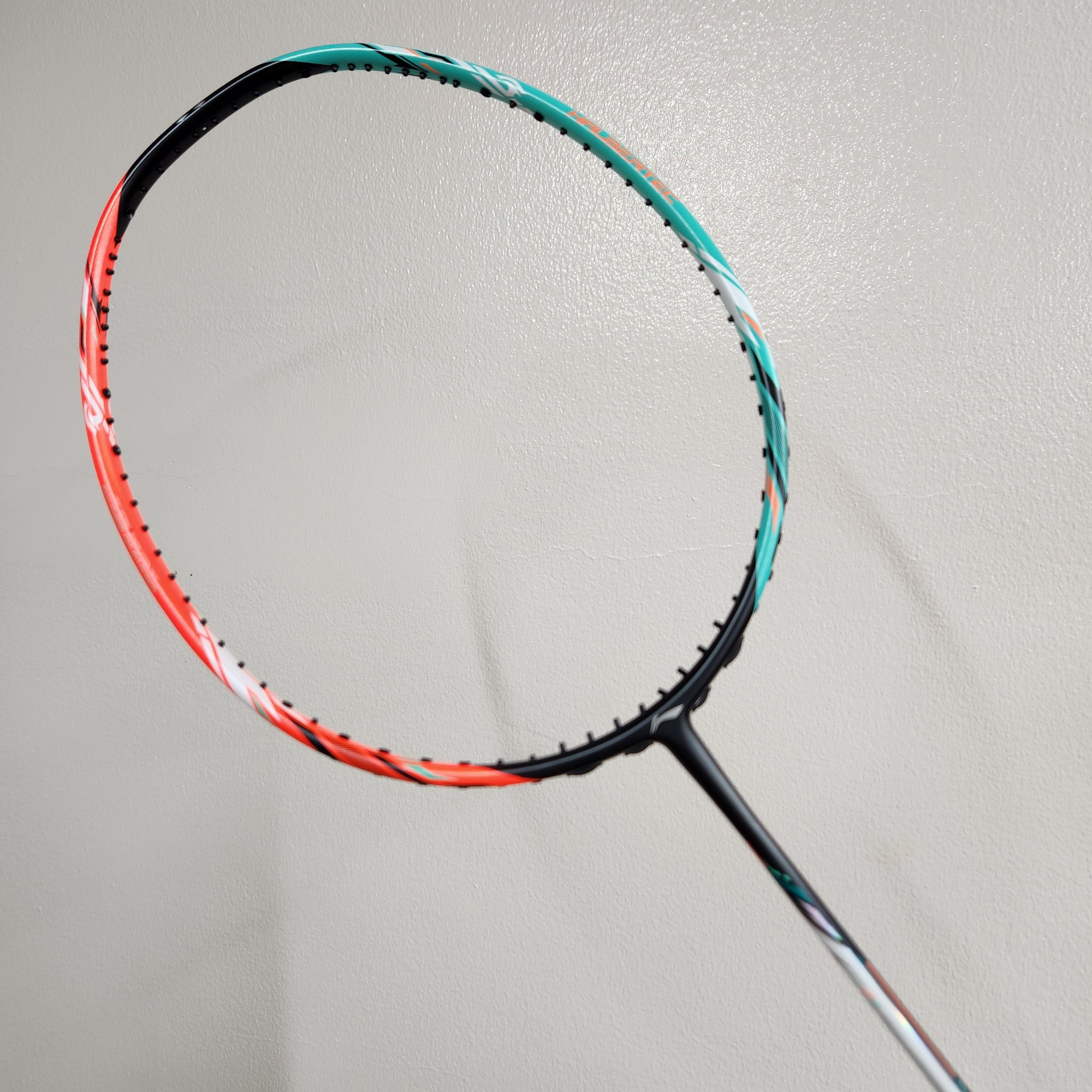 LI-NING HALBERTEC7000バドミントンラケット 4UG5