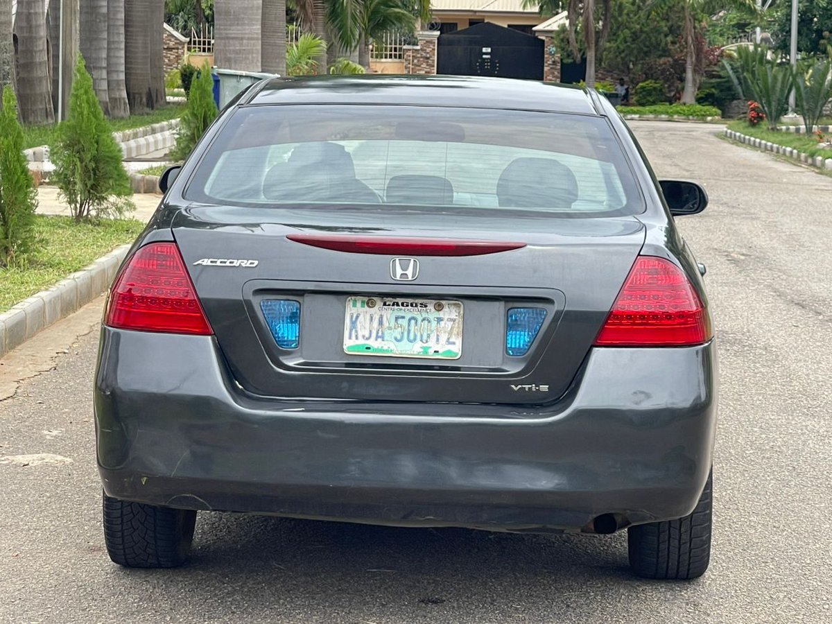 IniongunT's tweet photo. *Super sharp first body Honda dc with untampered engine and chilling AC buy and drive
Price 3.5m 
Location Abuja 
07037784691 https://t.co/RdvsGehc8V