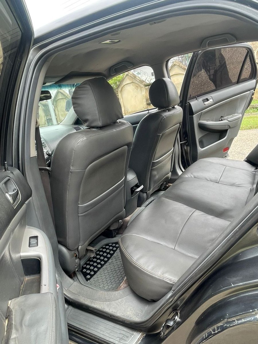 IniongunT's tweet photo. *Super sharp first body Honda dc with untampered engine and chilling AC buy and drive
Price 3.5m 
Location Abuja 
07037784691 https://t.co/RdvsGehc8V
