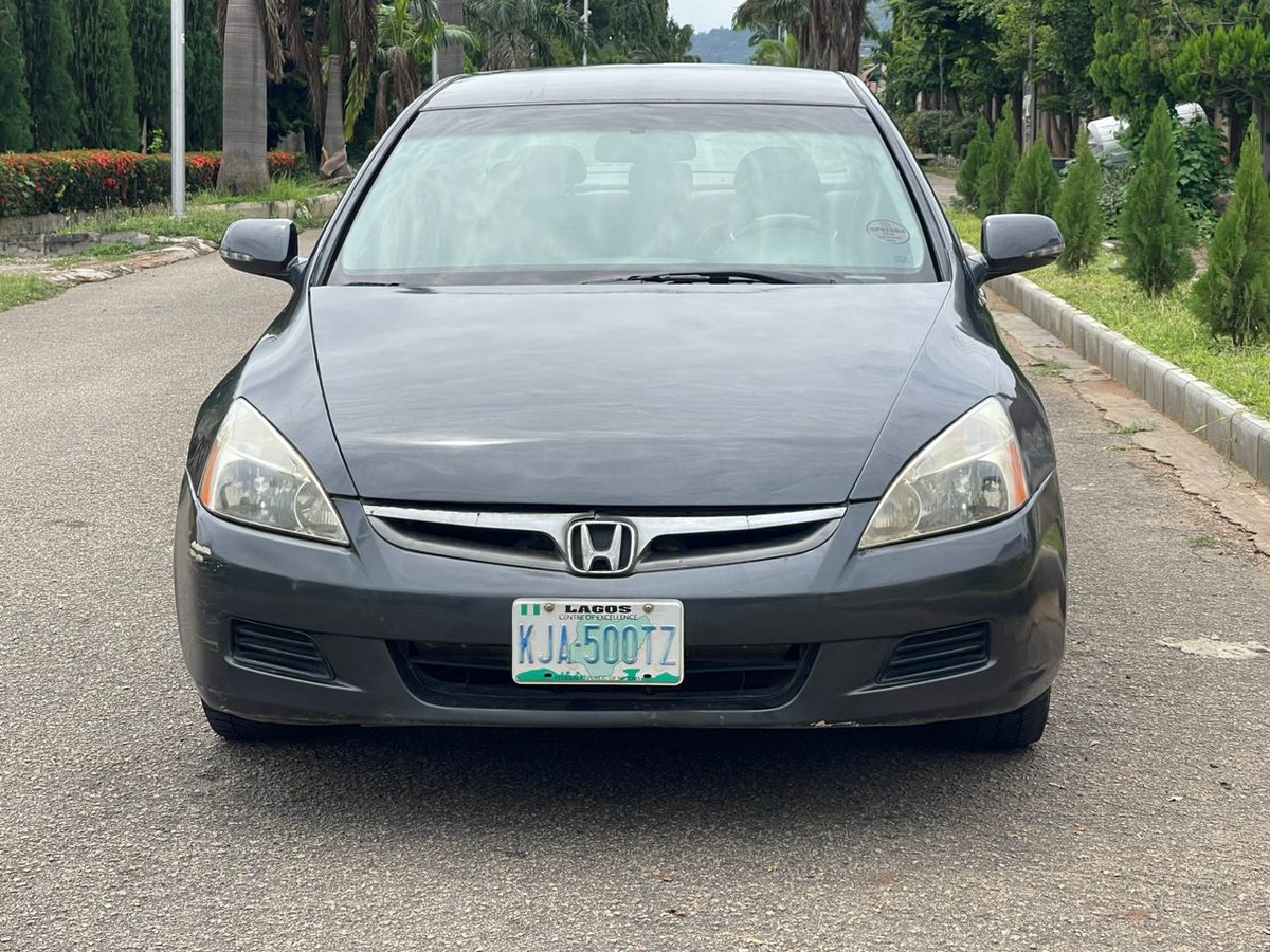 IniongunT's tweet photo. *Super sharp first body Honda dc with untampered engine and chilling AC buy and drive
Price 3.5m 
Location Abuja 
07037784691 https://t.co/RdvsGehc8V