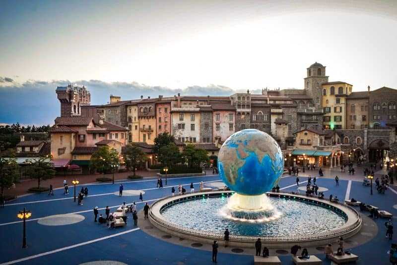ThemeTourTeller's tweet photo. Nog 67 dagen tot de ThemeTour naar Japan! #ThemeTalk #Florivida https://t.co/x2cLUWWND1