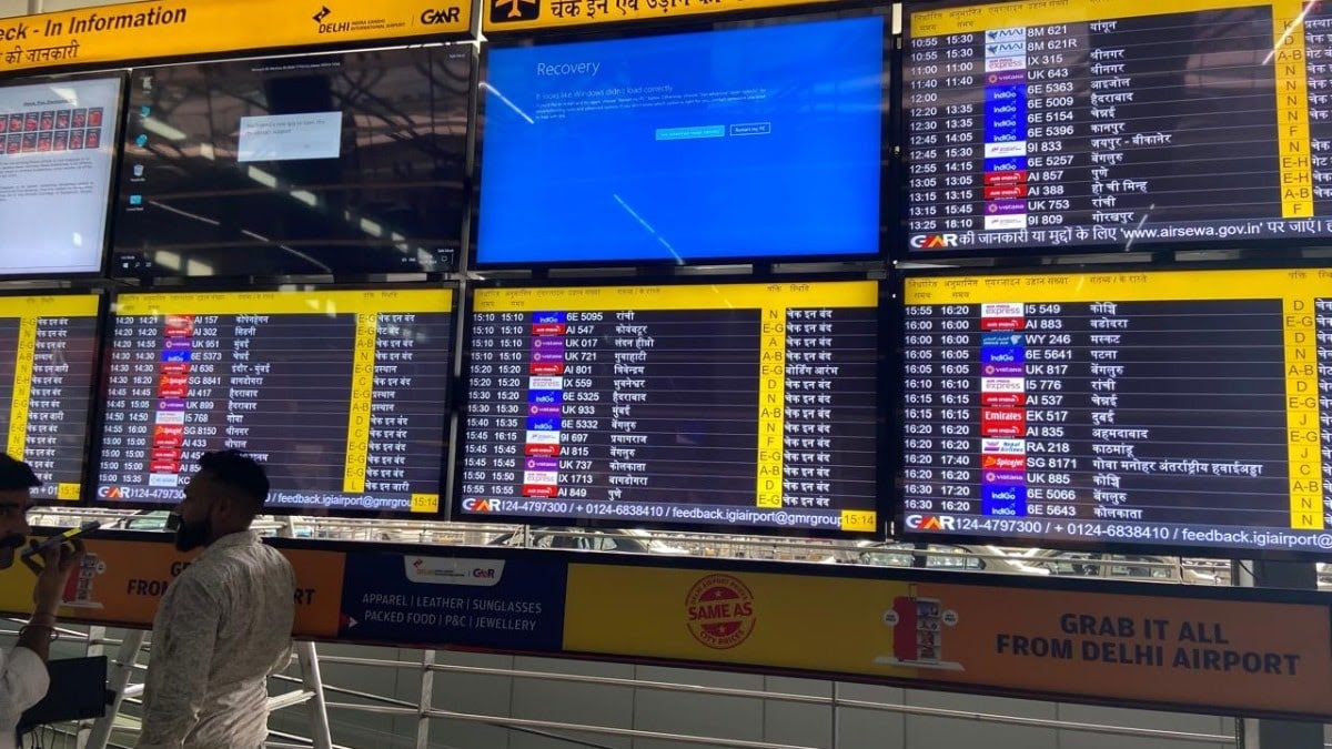 jithinp_p's tweet image. Many computer systems running on Microsoft faced one of the biggest outages impacting various services. Services ranging from flights, airports to trains were impacted by the outage. #India #microsoft #CyberAttack #CyberSecurity
