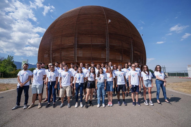ClimateWed's tweet photo. CERN is offering a Doctoral Student Programme for 2024! 🎓 Join the world's leading particle physics research centre and dive into groundbreaking discoveries. Apply now and unlock your scientific potential! #CERN #DoctoralProgramme #ScienceFutures https://t.co/oG6k4t585g https://t.co/5DK9W5AGNL