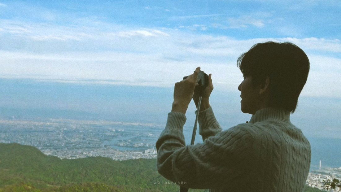 baekhyun in nature 🍃
