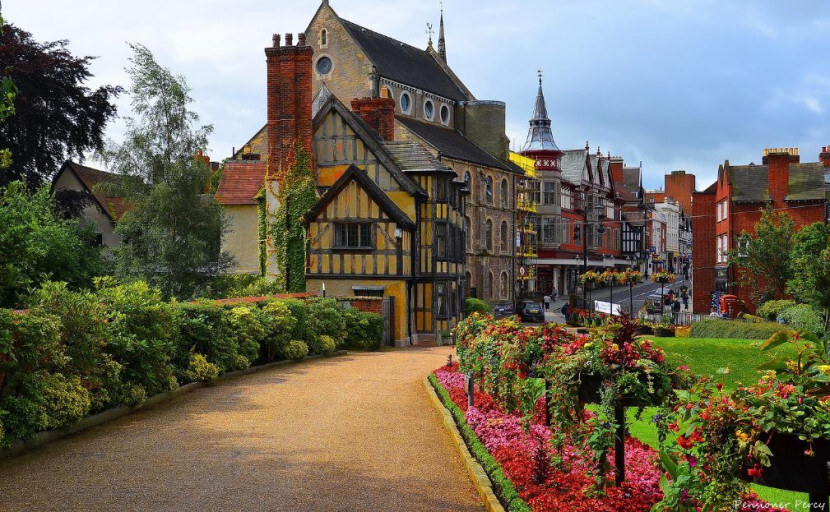 Shrewsbury hour #shrewsburyhourhour Tuesdays from 8pm - Promoting all things Shrewsbury