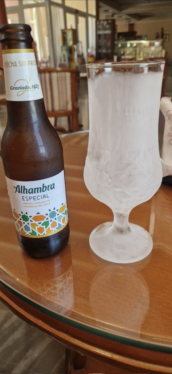 ejwlfc's tweet photo. Nothing beats a cold Alhambra in a chilled glass when it's 34^ outside, I'm melting 🥵😂 #moclin #Granada 🇪🇸🍺 https://t.co/slPkYGRPop