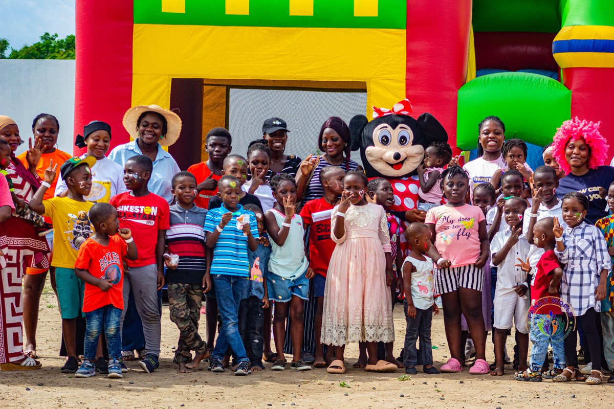 FamilyWorldPark's tweet photo. The mother-child relationship is crucial for a child's emotional, cognitive, and social development, providing a foundation for future relationships and self-esteem. 

#familyworldpark #swimmingpool #accra #funactivities #goodvibes #familyfun #funactivities #poolsidefun https://t.co/J9LojJywQz