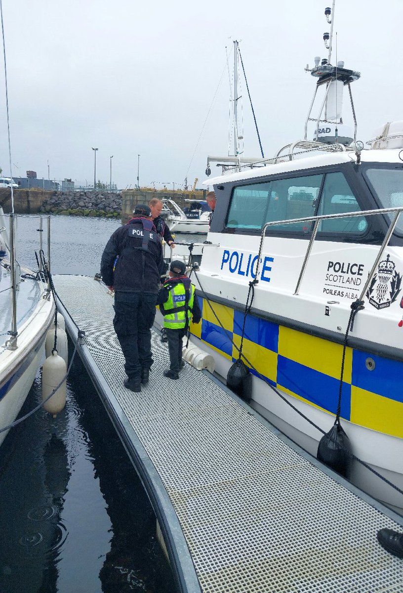 Police Scotland Renfrewshire tweet media