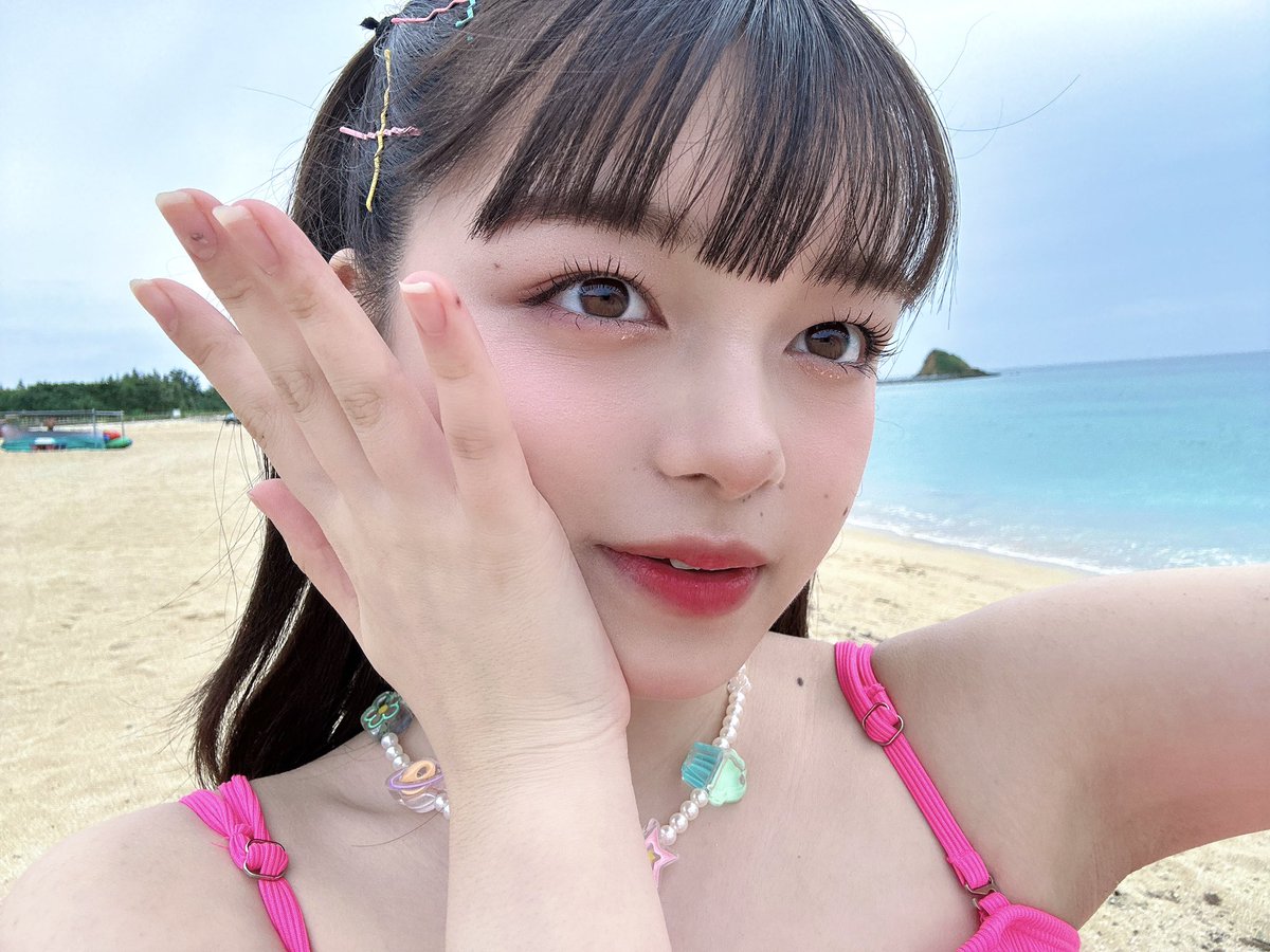 21:00より水着チェキがの販売スタートだうよ🌟 宛名とサインを入れてお