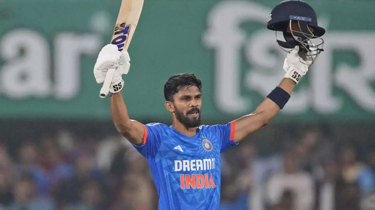mufaddal_vohra's tweet photo. Kris Srikkanth said, "Ruturaj Gaikwad is an automatic choice for T20is. Rutu should score more runs and selectors should see him, because everyone is not Shubman Gill to have a good zodiac sign". https://t.co/KjUdyDmkNE