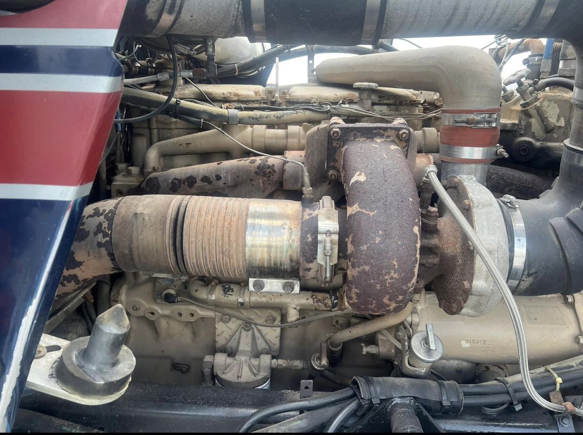 Justdropnumba's tweet photo. Good morning y’all 👋
ONE OF A KIND kenworth 
NTC400 CUMMINS BIG CAM II 400 HP @ 2100.11r24.5 RUBBER AT 60% ON 8 BAG AIR RIDE.RUNS STRONG AND DRIVES LIKE IT DID WHEN NEW.BEEN IN A CLIMATE CONTROLLED ENVIRONMENT FOR ALMOST 30 YEARS.I HAVE A 66 PAGE SPEC SHEET ON THIS TRUCK ALSO! https://t.co/9HsmktiYMC