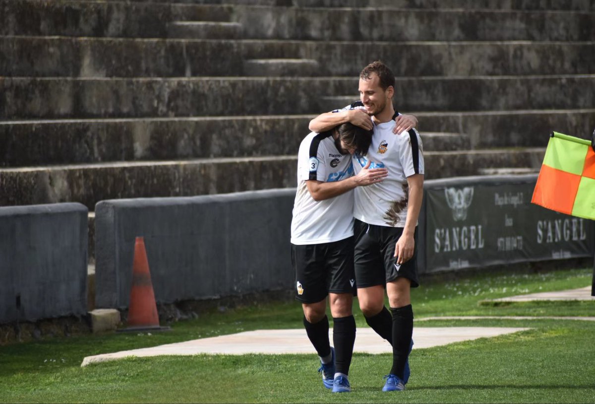 Kike_Sanchez11's tweet photo. Sempre al cor! @CEConstancia 🤍🖤 https://t.co/Od9F7BekcY