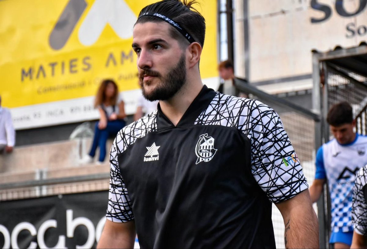 Sempre al cor! <a href="/CEConstancia/">CE Constància</a> 🤍🖤