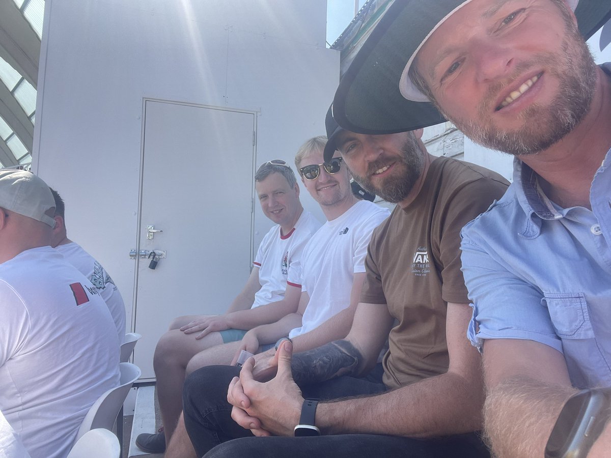 Paul Bennett tweet media