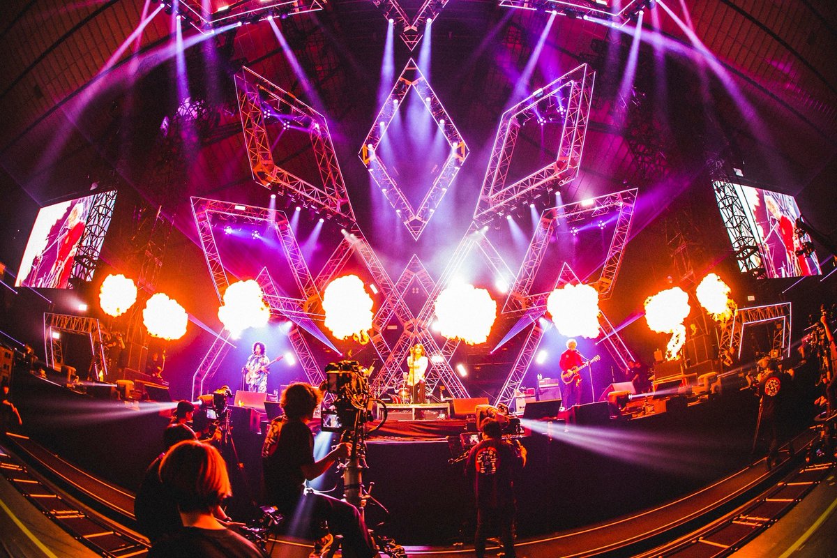 super_beaver's tweet photo. 【#バズリズム 】

「バズリズム LIVE -10th Anniversary-」

国立代々木競技場 第一体育館

バズリズム10年目のお祝い！
4日間続くイベントのトップバッターとして目一杯お届けさせて頂きました！

最高に楽しいライブをありがとうございました！また会いましょう！！

photo by @cazrowAoki 
#SUPERBEAVER
