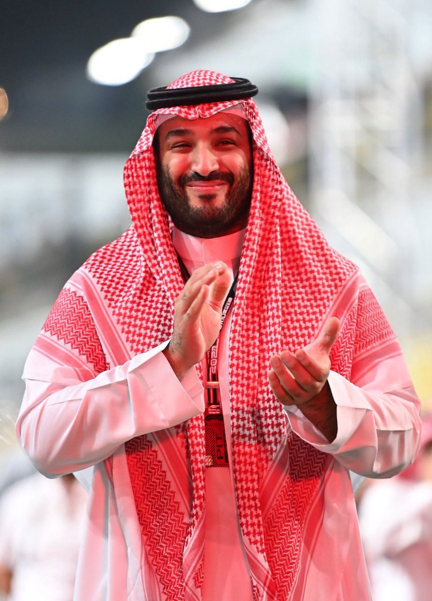 s_hm2030's tweet photo. الدول العظمى التي لم تتأثر بالعطل التقني العالمي:
.
- المملكة العربية السعودية🇸🇦
- جمهورية  روسيا الاتحادية 🇷🇺
- جمهورية الصين الشعبية 🇨🇳 https://t.co/xjmB1DvFUy