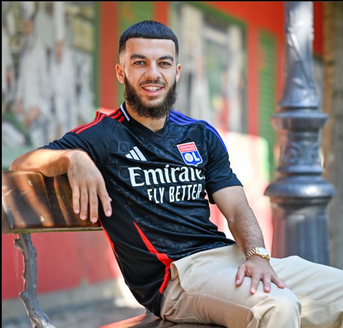 Oszki ALLEZ LYON 🇫🇷 🦁 tweet media