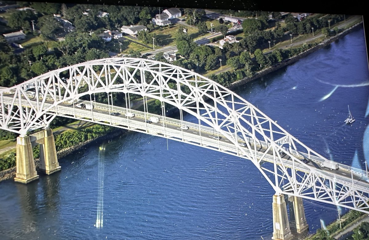 KristenEckRadio's tweet photo. Paid a visit to the Sagamore Bridge this morning... #CapeCodTraffic #MATraffic https://t.co/kjsyGTcHdi