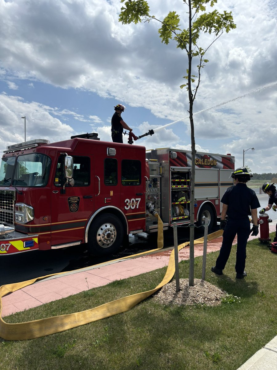 307A shift honing their skills with pumping and driver training this week.  

Proud of our team’s dedication to excellence and safety. 🚒👨‍🚒 ^SH

#FirefighterTraining #PublicSafety #FireDeptPride