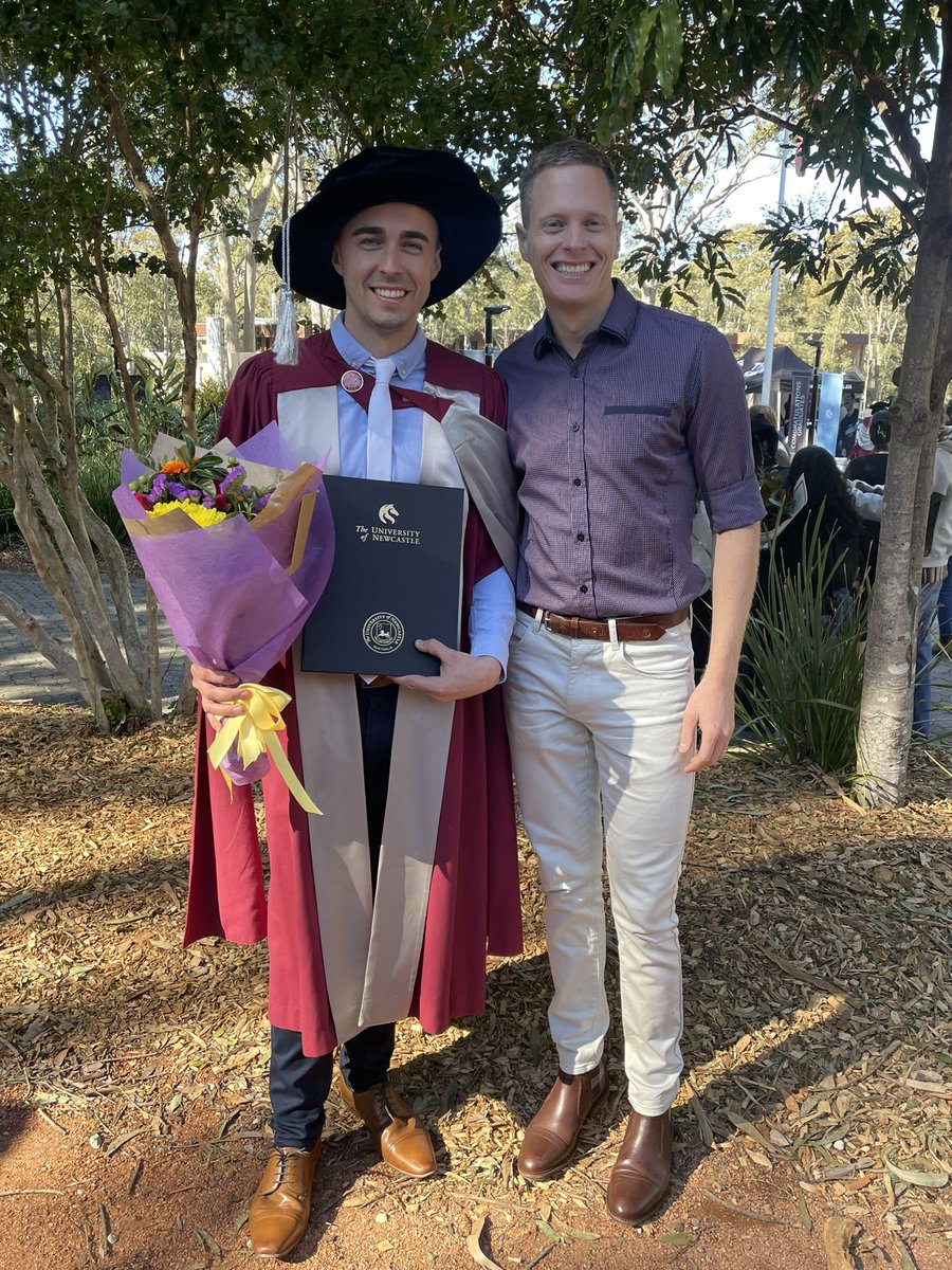 adamjsmith_92's tweet image. Was thrilled to graduate my PhD today surrounded by my family, friends and awesome supervisors @NicoleKNathan @LukeWolfenden @Dr_Alix_Hall @SereneYoong. Huge thanks to everyone who supported me on my journey 👨🏻‍🎓 #PhDone