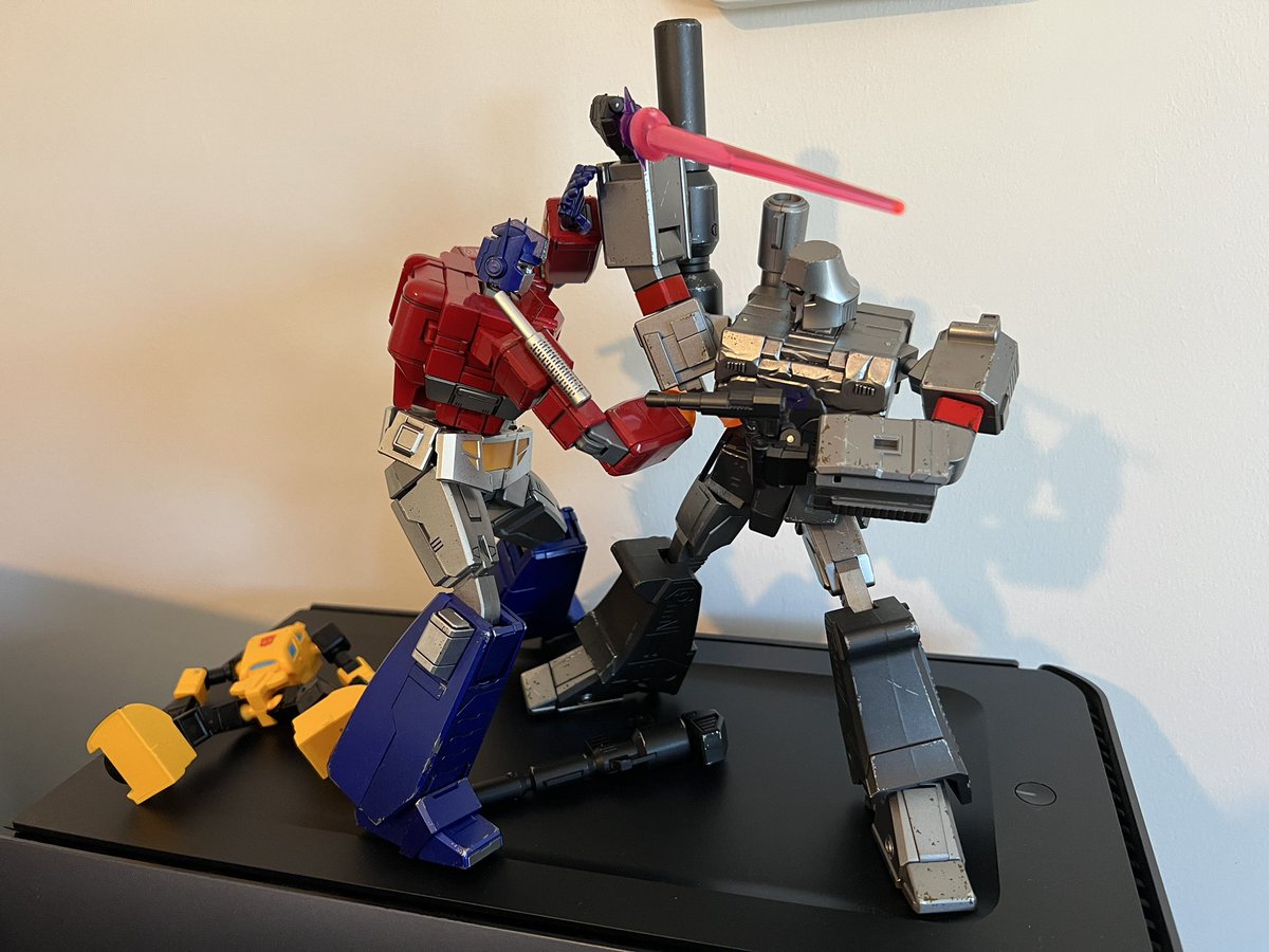 Thetainted1's tweet photo. @yolopark Megatron must be stopped! No matter the cost! https://t.co/4wzZWRqTMu