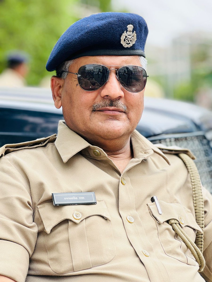 RajpalRana_ACP's tweet photo. जिंदगी में इतने खुश रहो 
की दुख आये तो वो भी कहे की
I am  sorry गलती से आ गया https://t.co/vTnBk7IpvS