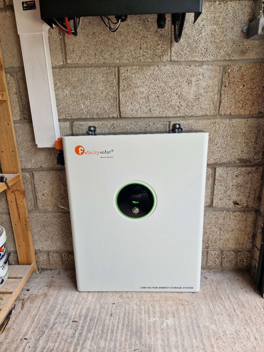 Sunvaultuk's tweet photo. 🌞 Cardiff's 1st Felicity Solar battery installation is a success! 🌍 Thanks to Sunvault UK &amp; Energy Renewable Solutions, a local home now powers up with Felicity Solar 48200-II 10kWh battery &amp; Luxpower Lxp 3600 hybrid inverter. #SustainableEnergy #CardiffGoesGreen #FelicityESS https://t.co/PhqEHZnliE