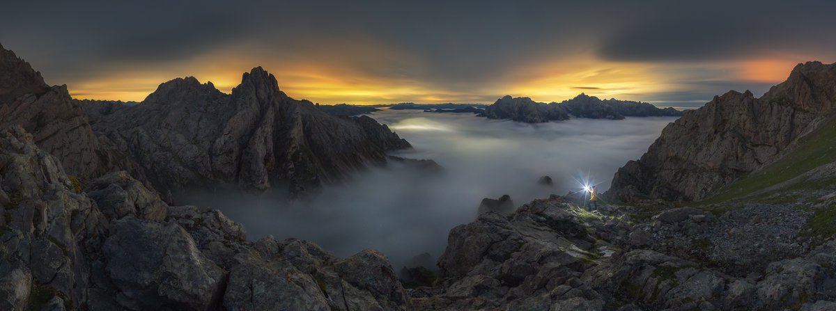 Un lugar majestuoso;  Collado Jermoso (León, Picos de Europa) .   La ruta es dura, pero el lugar lo merece.

#picosdeeuropa #CastillaYLeon #Espana