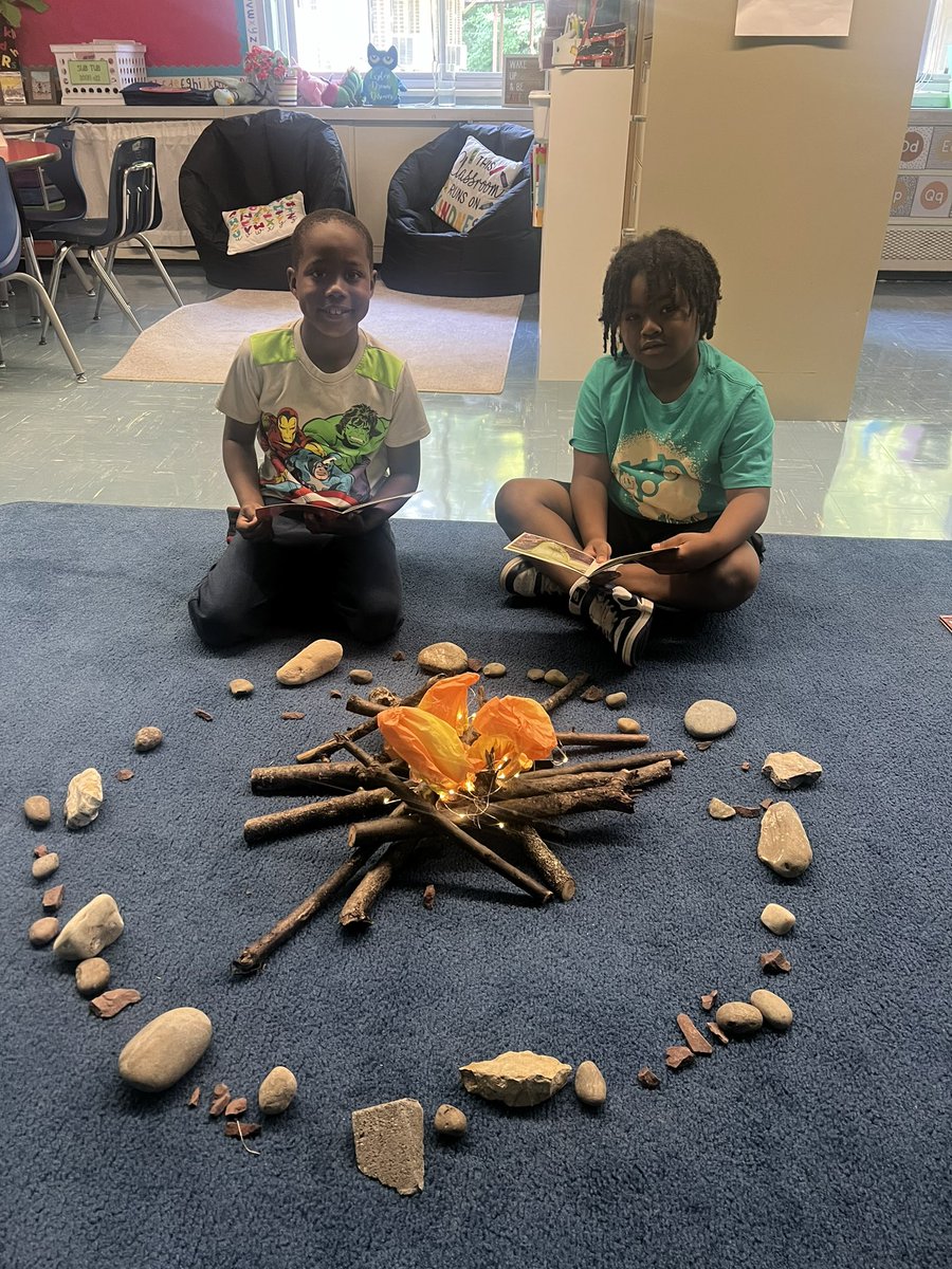 mrs__kaiser's tweet photo. Readers had fun this week at Camp READ-A-LOT in the reading room! 🏕️ 🔥 @csd_south @OwlsVeeder https://t.co/RisQc3d0a0