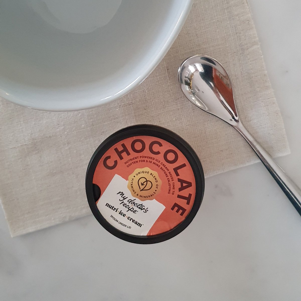 MyDrsRecipe's tweet photo. Our Chocolate Nutri-Ice Cream® is made with 100% cocoa, which gives it a rich and creamy texture. If you like dark chocolate...you'll love this little pot of goodness!
#cocoa #chocolate #chocolateicecream #goodness #100cocoa #treat #nhsfood #healthfood #healthcare https://t.co/4i4hoKgwnn