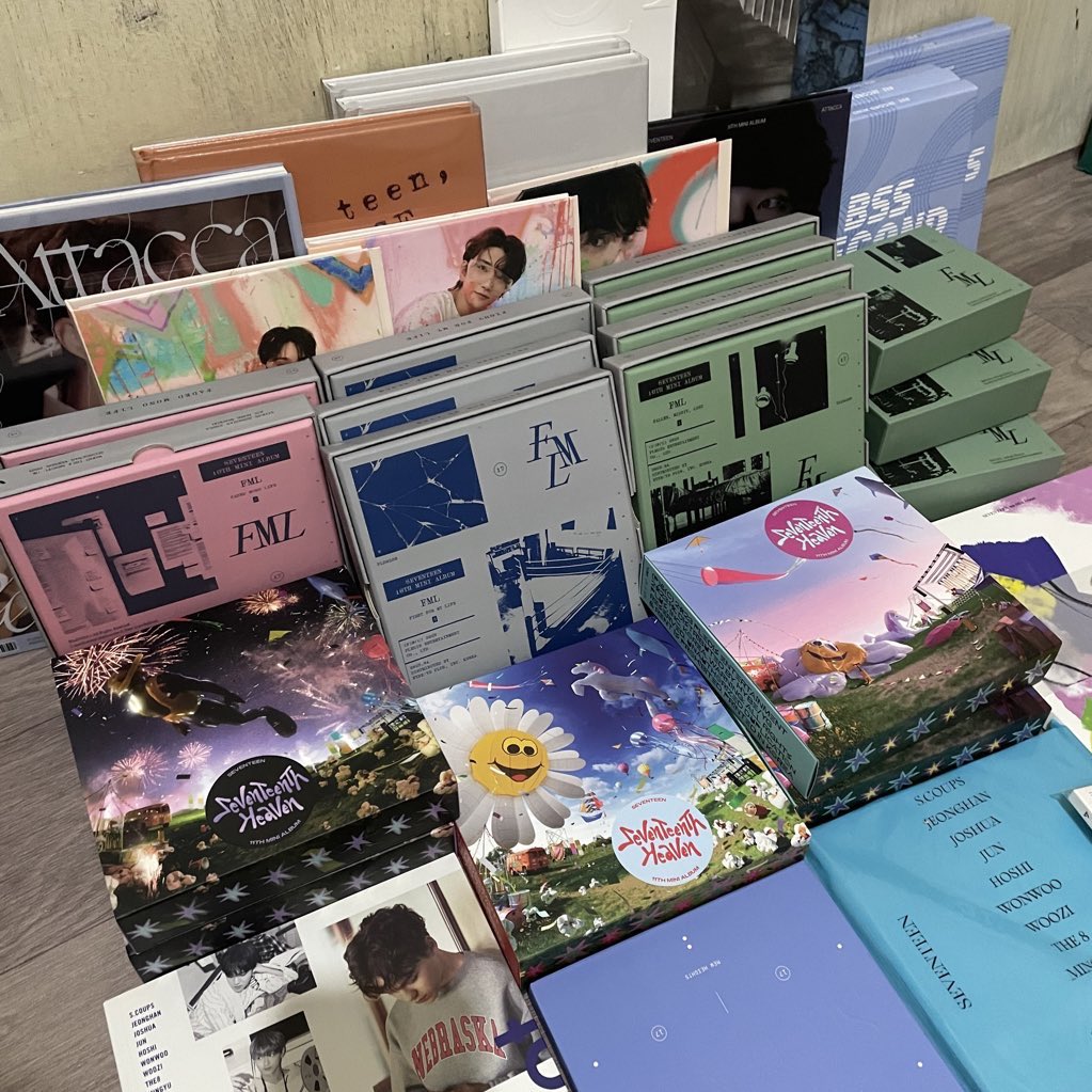 jiamerch_ph's tweet photo. #jiamerchga | ph only

SEVENTEEN ALBUM GIVEAWAY!! 

- random
- follow me
- like + rt my pinned tweet (📌)
- like + rt this

• end: 7 days https://t.co/Hrem9s9TO0