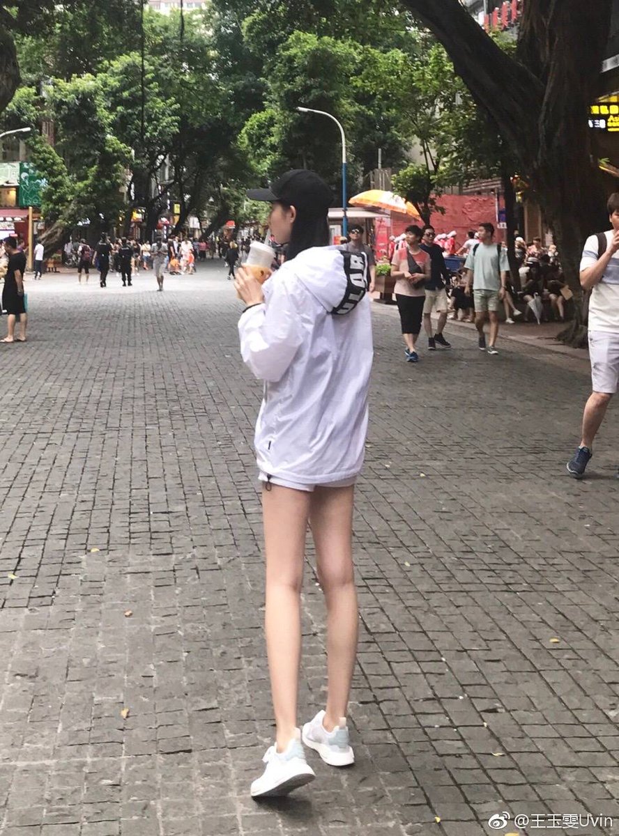 Antiqueclouds's tweet photo. #WangYuwen 7 years ago today.
#MissingYuwen(39) https://t.co/N2pTSO1XDt