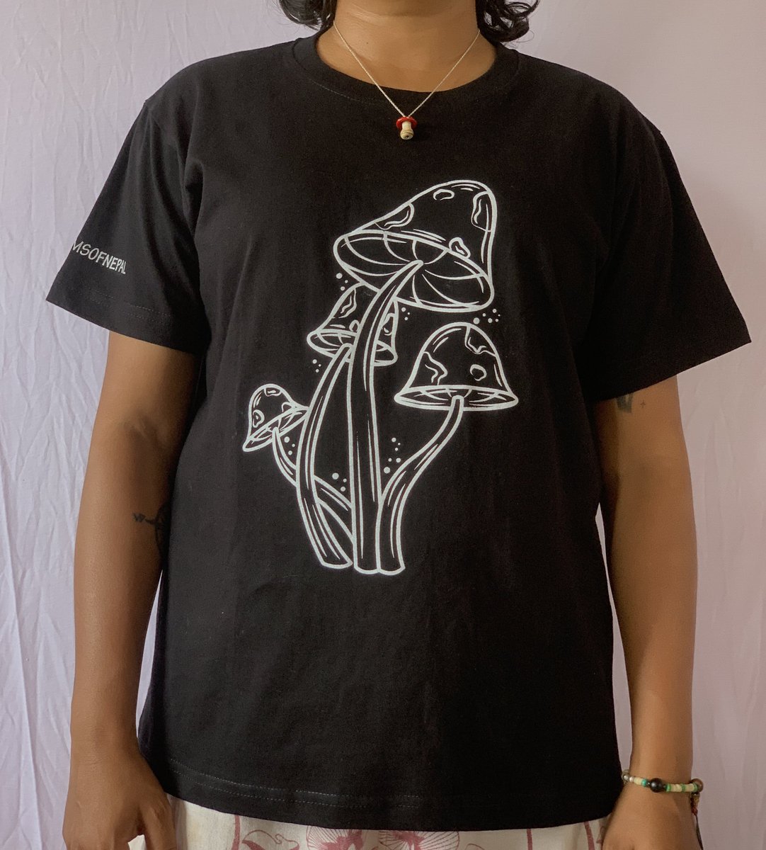 FlamesTees's tweet photo. Mushroom..one of the wonders of the world
Basic Tee Mushroom 
Available in store👍
#Mushroom #flamestees #nepal #tshirtprint #ClothingBrand #mushroomprint #mushroomsofnepal https://t.co/rv5qlUtXLZ