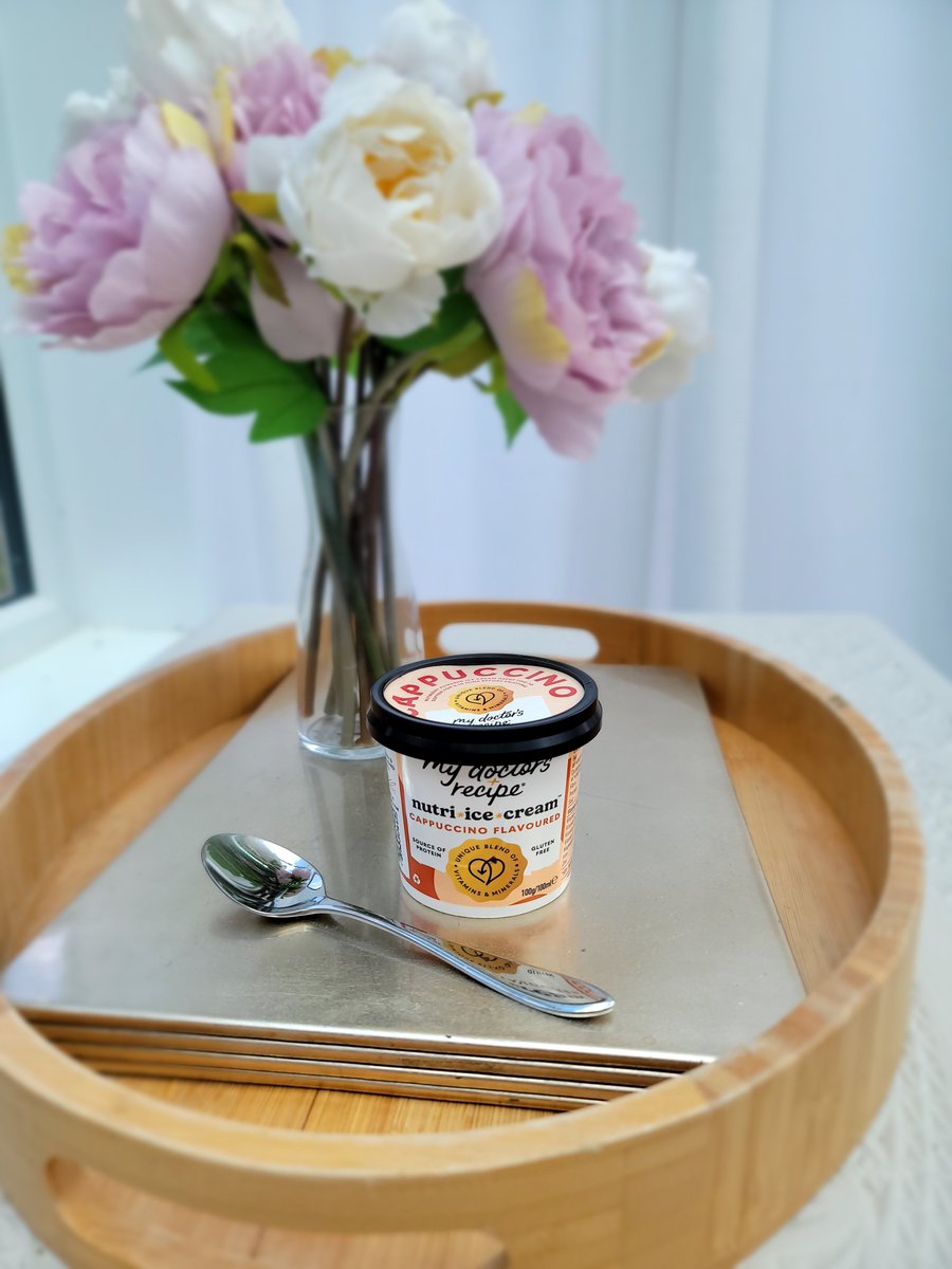 MyDrsRecipe's tweet photo. Made with just 5 ingredients - yes 5! Our Cappuccino Nutri-Ice Cream® is usually a favourite ☕️
Each tub is enriched with our unique vitamin and mineral blend known as DJK+®. 

#nutriicecream #naturalicecream #unprocessed #cancersurvivor #beatingcancer #nutritionaftercancer https://t.co/6jyXnxF6h8