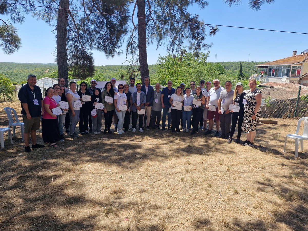 trakya_univ's tweet photo. 🌿 Trakya Üniversitesinin yürütücü olduğu TÜBİTAK 4008 ‘’Doğa Farkındalığına Yolculuk’’ projesi tamamlandı. 

🌐 https://t.co/jehKRsUoXa

#trakyaüniversitesi #tübitak #proje #doğafarkındalığınayolculuk https://t.co/grR7H81ODq