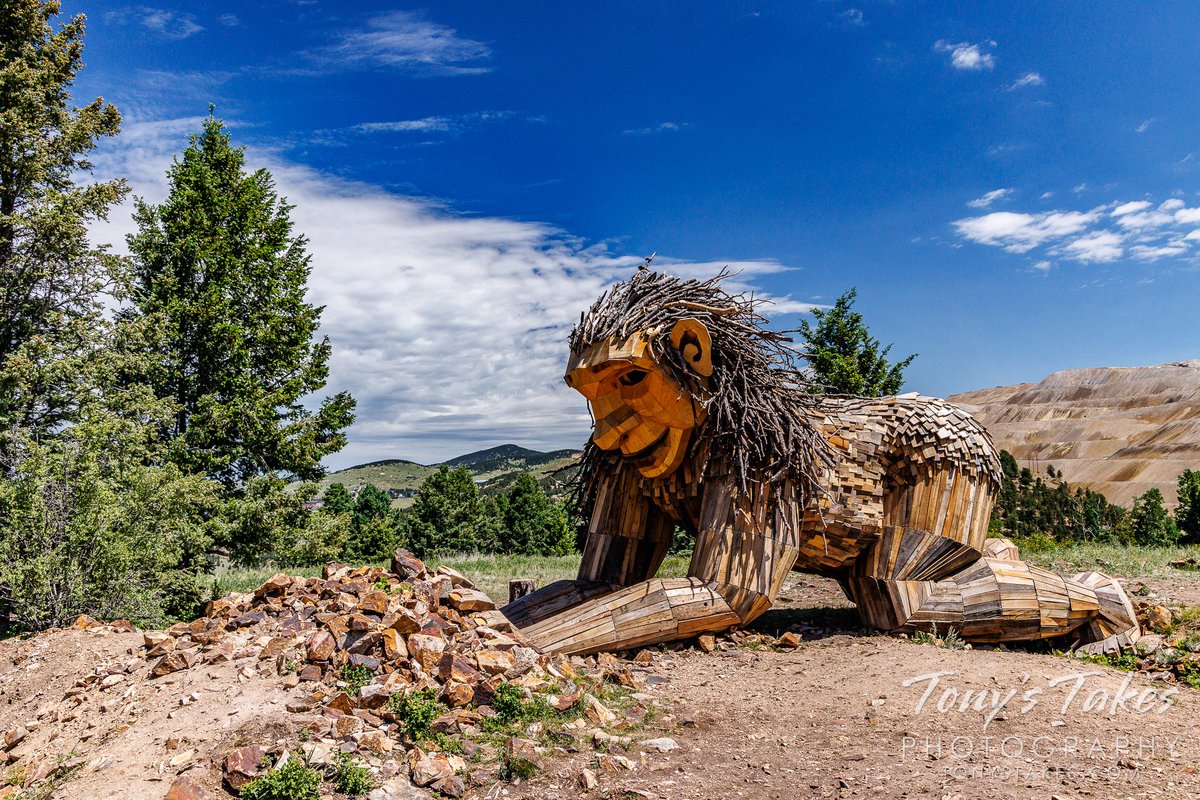 TonysTakes's tweet photo. Rita the Rock Planter at home in Colorado. After seeing Rita’s sister, Mama Mimi, in Jackson, Wyoming, my wife insisted we visit her sister. Fun stuff!
#troll #woodtroll #woodensculptures #trollwood #ritatherockplanter #ritathetroll #Colorado #Victor #CrippleCreek https://t.co/Jjhurjec66
